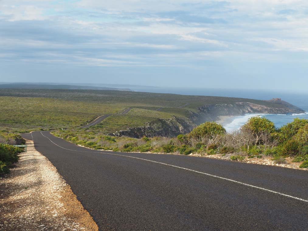 The winding Boxer Drive through Flinders Chase National Park