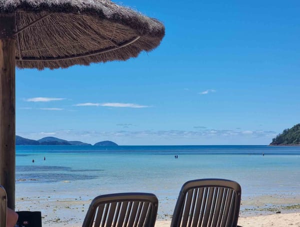 Snorkelling at Catseye Beach